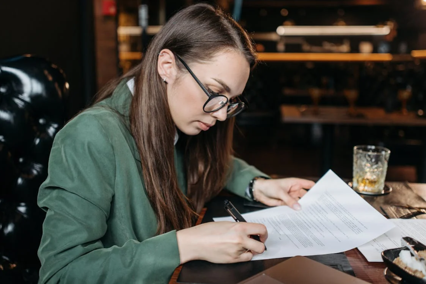 Confidential Invoice Factoring: What Is It & How Does It Work?