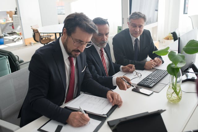 Payor vs Payee: What’s the Difference in Accounting?