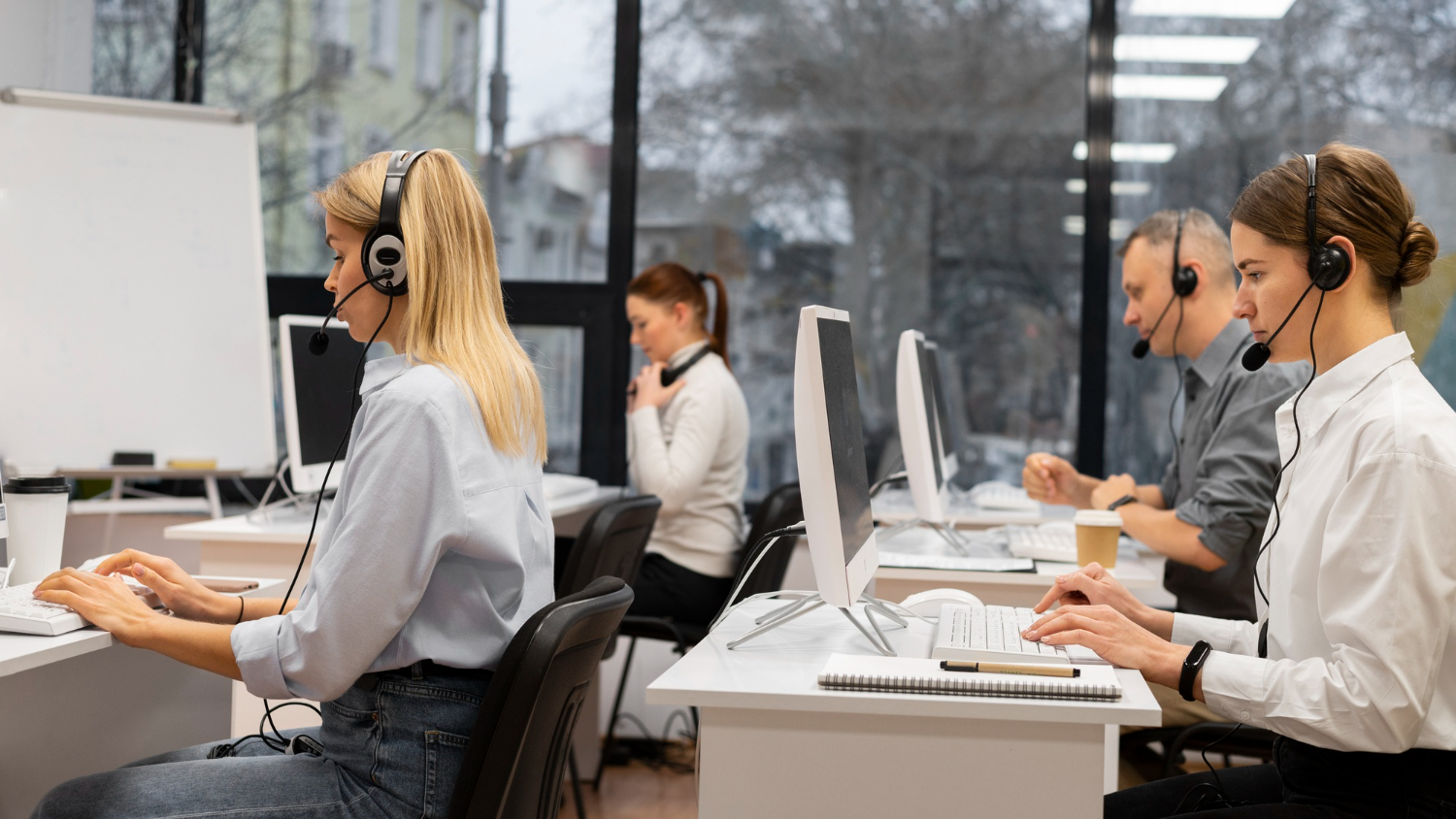 Hosted PBX vs VoIP: What’s the Difference?