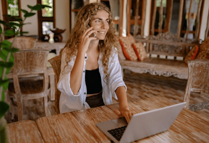 VoIP vs Softphone Comparison