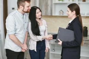 MCA vs Invoice Factoring: Choose the Right Funding Option